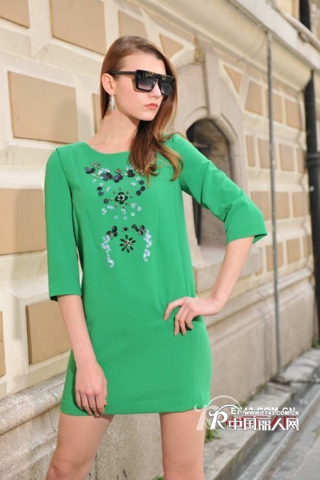 2014年春季流行什么颜色 草绿色穿出时尚活力