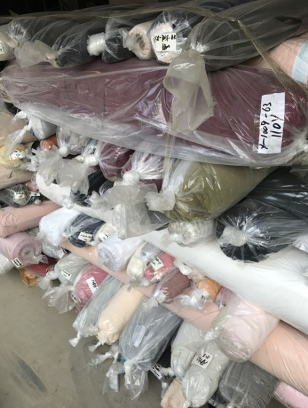 深圳長期大量收購庫存布料回收庫存布料